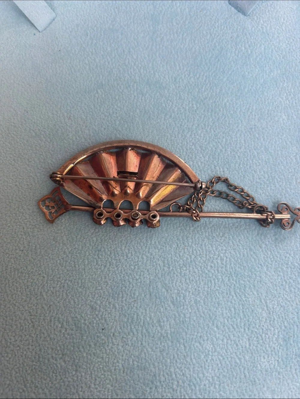 Vintage Art deco Rose Gold Fan Brooch with Red Crystal Accents